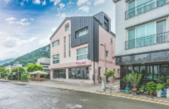 Yeonhuijae Pool Villa Private Beomeo Branch โรงแรมใน