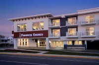 Fenwick Shores, Tapestry Collection by Hilton