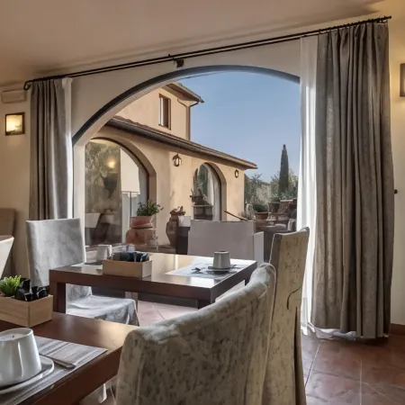 Hotel & Restaurant Casolare le Terre Rosse