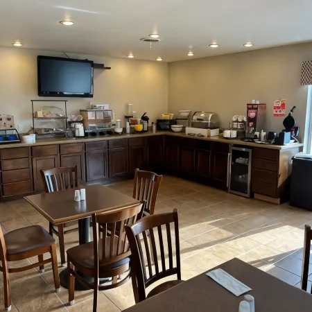 Boarders Inn & Suites by Cobblestone Hotels - Munising