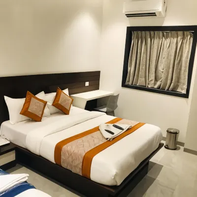 Hotel Flora Suites - Fort Hotels near Oval Maidan