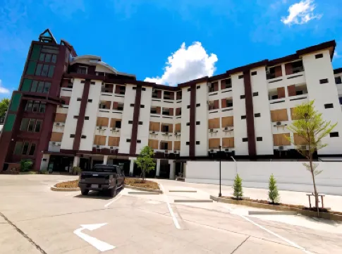 Aileen Hotel Hotel berhampiran Wat Tha Chalawat