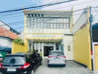 Almeira Homestay Syariah Near Makam Sunan Ampel Mitra RedDoorz Hotels in Semampir