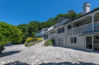 Hide-Away Guest House Hotel di Knysna
