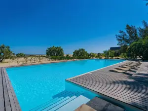 Popular 4-Star Select Hotels in Morondava