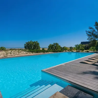 Hôtel Palissandre Morondava Hotel berhampiran Morondava Beach