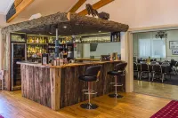 Black Gold Motel - bar
