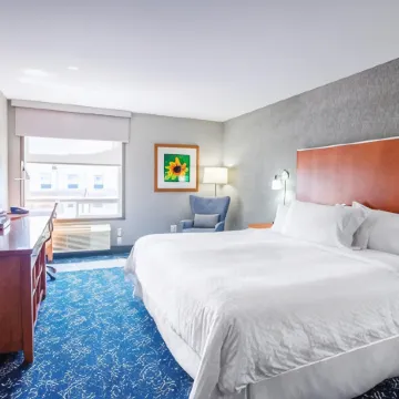 Four Points by Sheraton Saskatoon