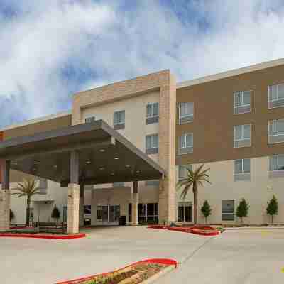 Holiday Inn Express & Suites Lake Charles South Casino Area Hotel Exterior