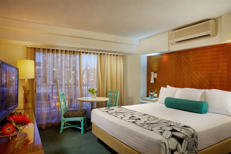 Oasis Hotel Waikiki