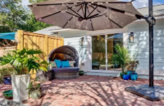 Modern 3-bedroom house in Wilmington with a HUGE yard and Bonus Sunroom