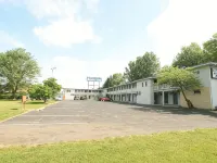 Budget Inn Cicero Hotels in Cicero