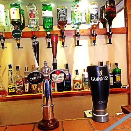 Clifton Villa Guest House Отели рядом с достопримечательностью «Запад Шор Бич»