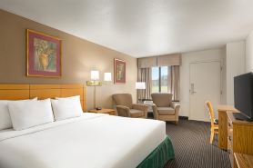 Travelodge by Wyndham Wellington KS