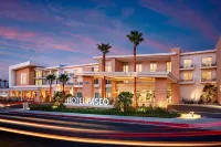 Hotel Paseo, Autograph Collection فنادق في رانتشو ميراج