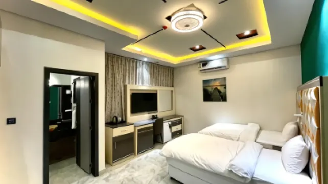 Asian Hotel Hotel di 