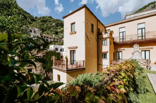 阿馬爾非度假村