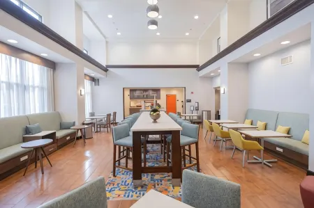 Hampton Inn & Suites Seattle/Kent