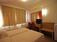 Diana Hotel Các khách sạn ở Vrontados