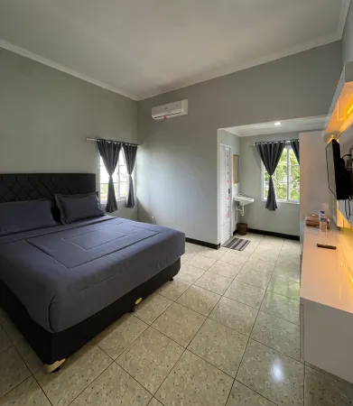 Salsa Beach Hotel Anyer Отели в г. Cinangka