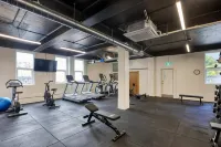 Ramada by Wyndham Hamilton City Center