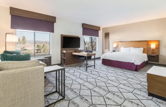 温莎索諾瑪酒鄉希爾頓歡朋旅館&套房酒店