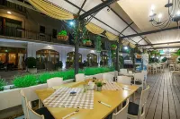 Hotel Mistral Hotel a Kavarna