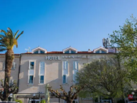 彼歐闊沃酒店 Opcina Makarska酒店