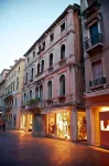 Ca' Pedrocchi Hotels near Armani(Calle Larga XXII Marzo)
