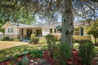 Kid Friendly. Outdoor space. Fully stocked kitchen. Bright and clean.