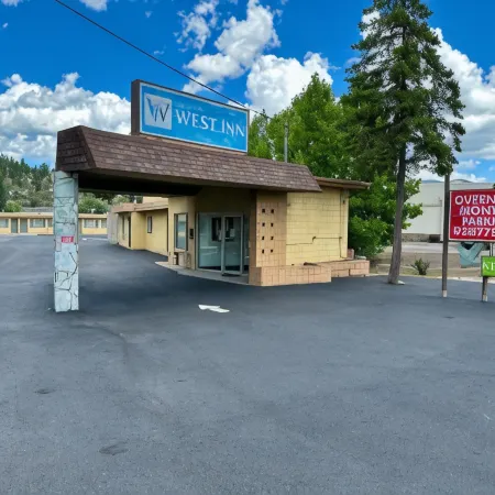 West Inn Nau - Downtown Flagstaff