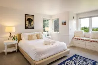 Stunning Home with Flatirons Views, 10-Min to Downtown & CU Campus!