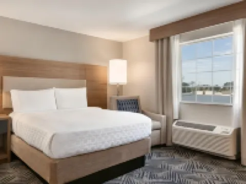Candlewood Suites KANSAS CITY NORTHEAST by IHG Hotels in Chouteau Township