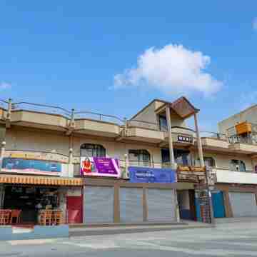 Shravanya Comforts Hotel Exterior