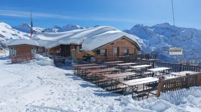 Albergo Ristoro Sitten - 2300 mt Отели в г. 
