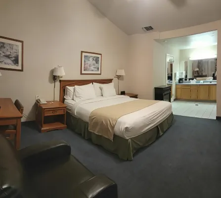 Garden Inn and Suites Fresno Hotels in Kerman