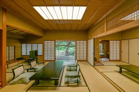 Tokiwa Hotel