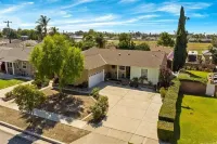 Your Favourite Getaway Close to Disneyland - Sleeps 8 Hotels near Los Angeles Harley-Davidson