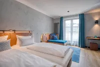 Unsöld's Factory Hotel Hotels near Residence Theatre