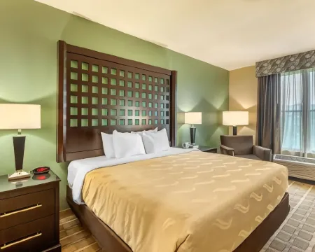 Quality Inn & Suites Durant Hotels in Durant