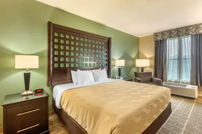 Quality Inn & Suites Durant Hotels near World's Largest Peanut Monument