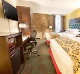 Heritage Inn Suites San Antonio Airpt, Trademark by Wyndham