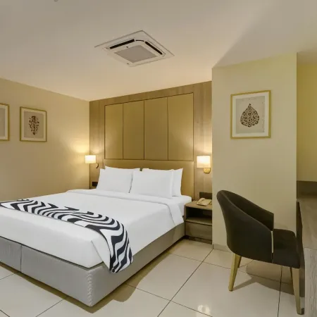 Sunday Hotel & Convention Centre by CheckIn, Vadodara Отели рядом с Аэропорт Вадодара