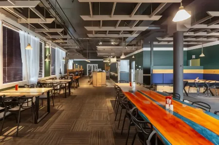 Best Western High Road Inn