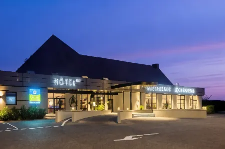 Inter-Hotel L'aquarium Отели в г. Френ-ле-Монтобан