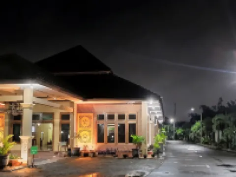 Hotel Gitrary Pati Hotels in Pati Regency
