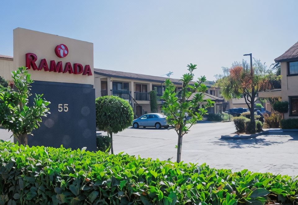 라마다 바이 윈덤 마운틴 뷰