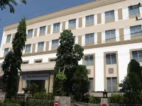 Resor Tuban Tropis Hotel di Kabupaten Tuban