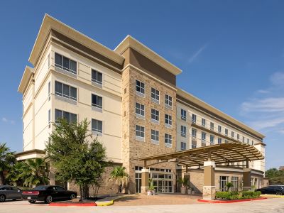 DoubleTree by Hilton Houston Westchase