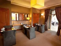 クレガティンハウス＆コートヤード（大人専用） ピトロクリーのホテル